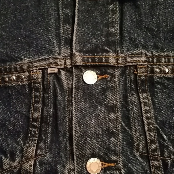 Jrs Sz M  Studded Denim Jean Jacket - Picture 4 of 8